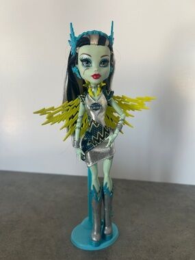Monster High Power Ghouls Frankie Stein Voltageous 2013 Mattel Stand Brush